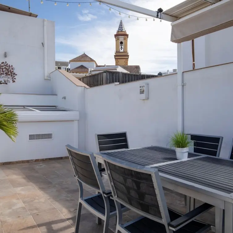 Venta de villa independiente en Estepona
