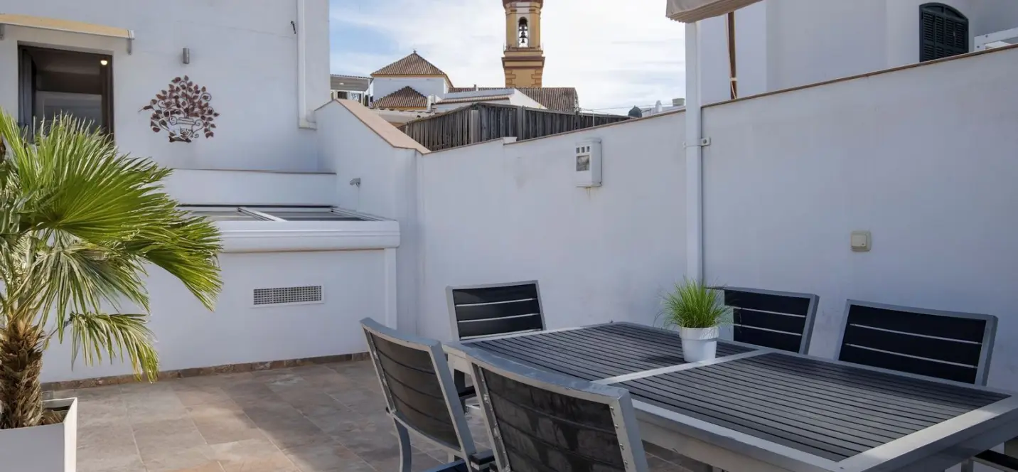 Venta de villa independiente en Estepona 0