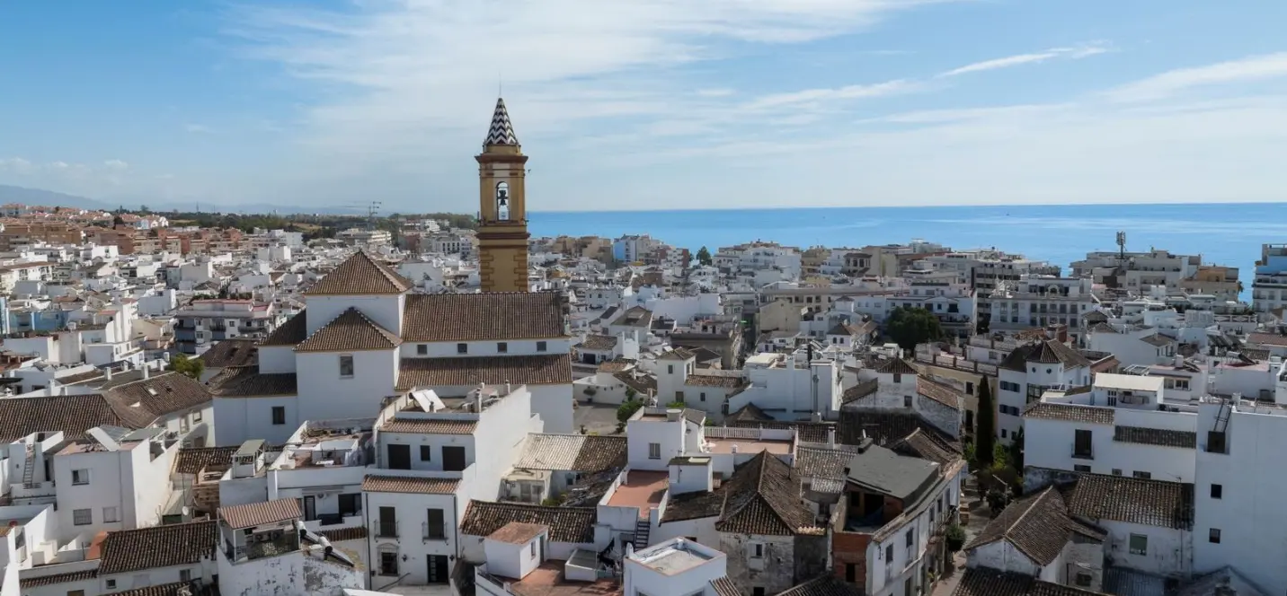 Venta de villa independiente en Estepona 1