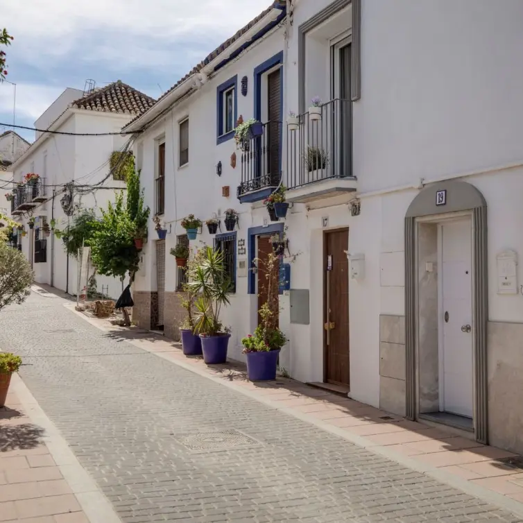 Venta de villa independiente en Estepona