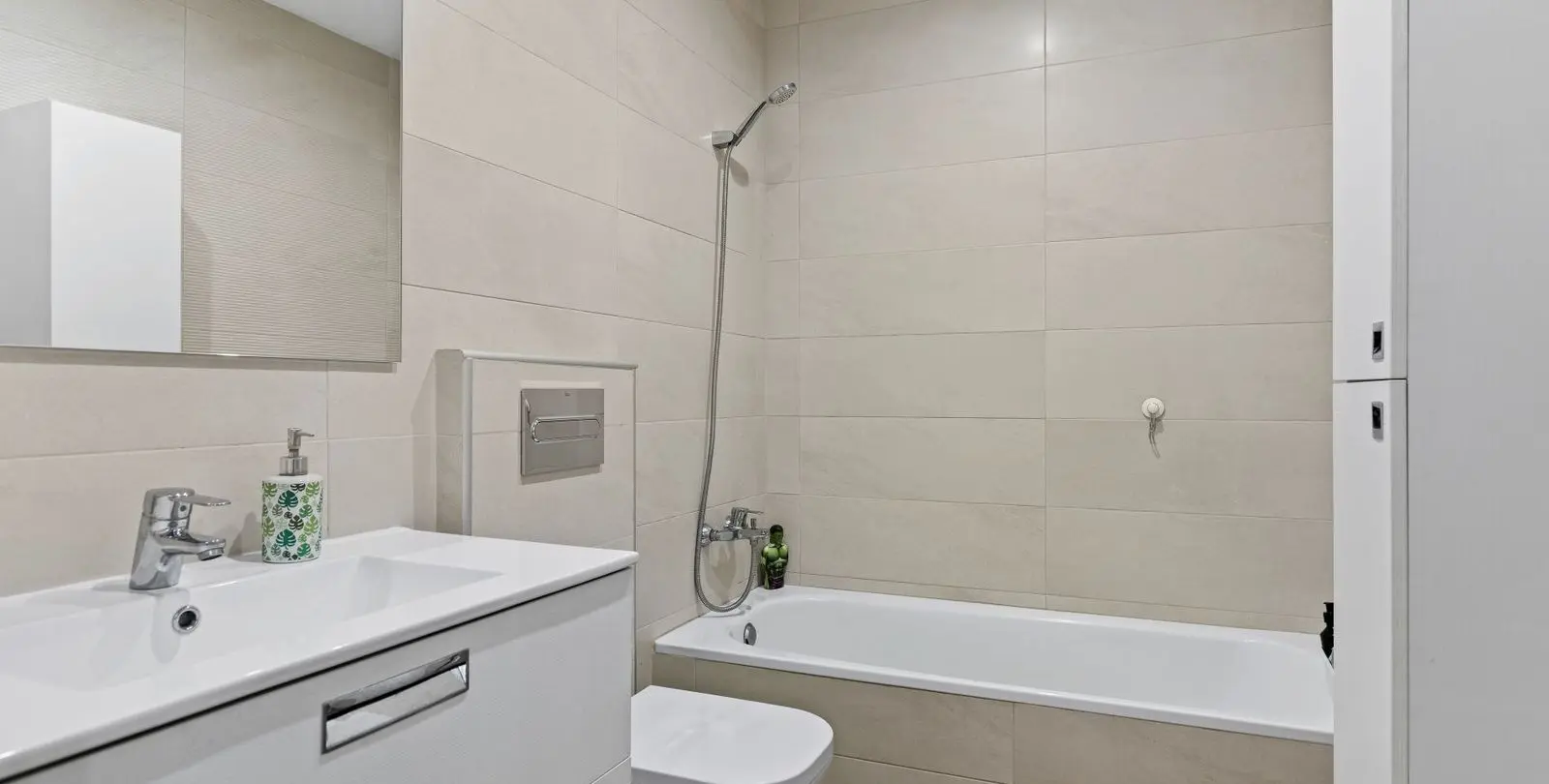 Venta de villa independiente en Estepona 15