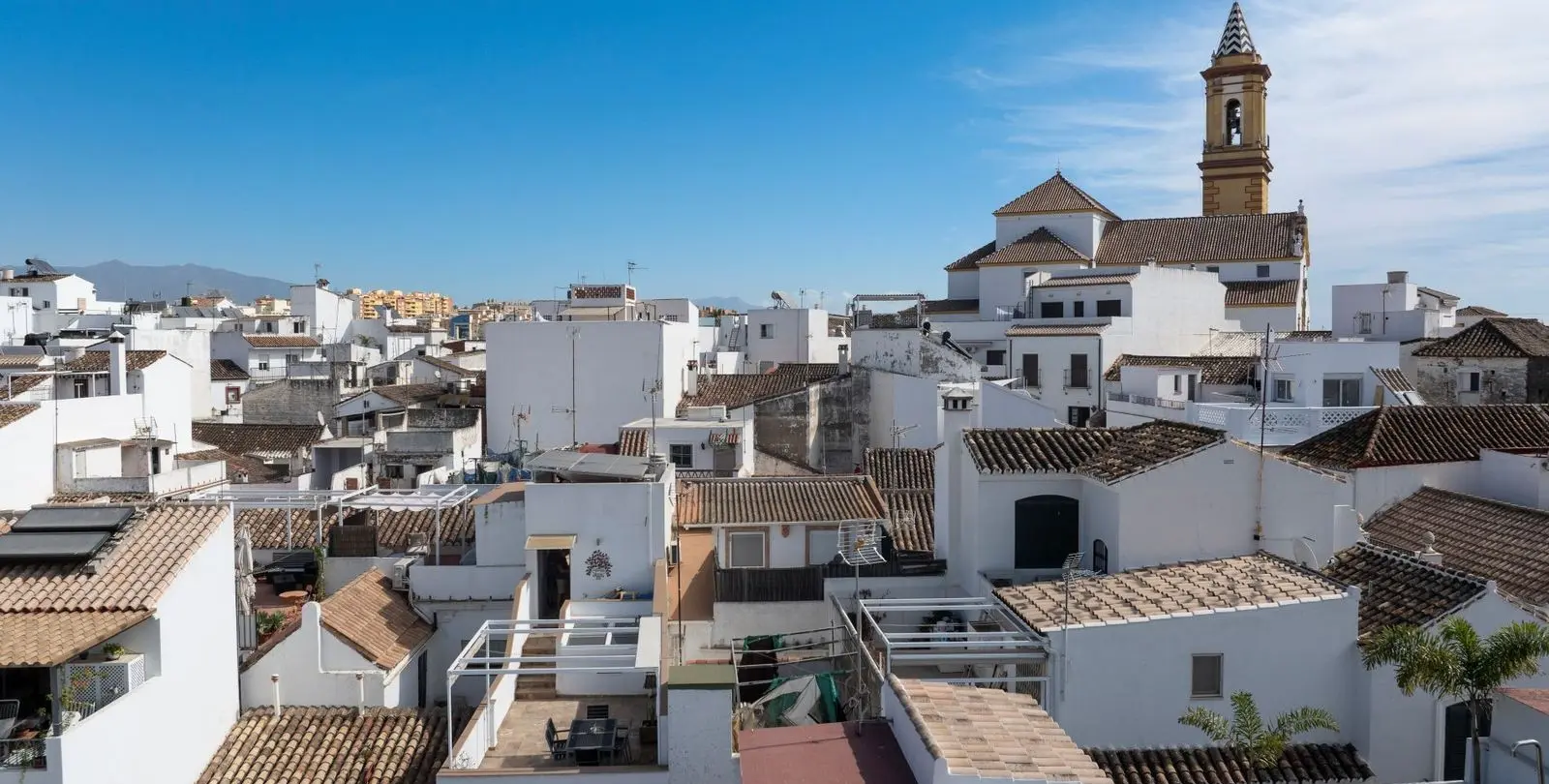 Venta de villa independiente en Estepona 25