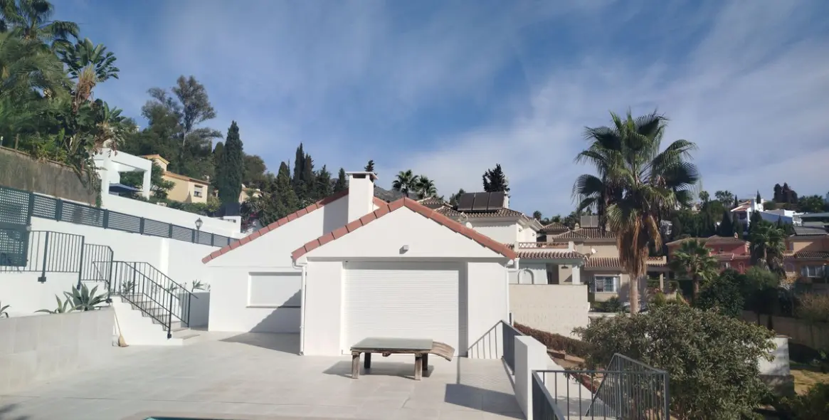 Продажа  отдельно стоящей виллы в Mijas Costa 4