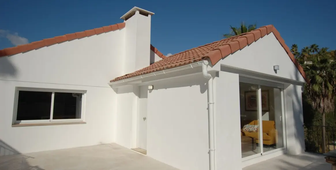 Продажа  отдельно стоящей виллы в Mijas Costa 6