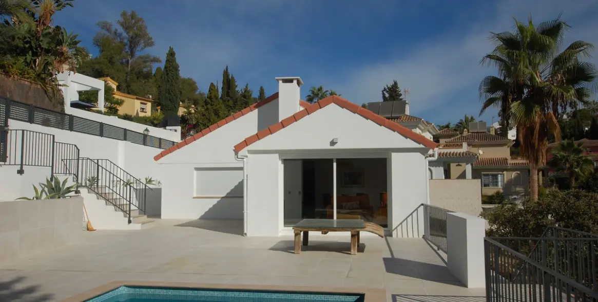 Sale of detached villa in Mijas Costa 1