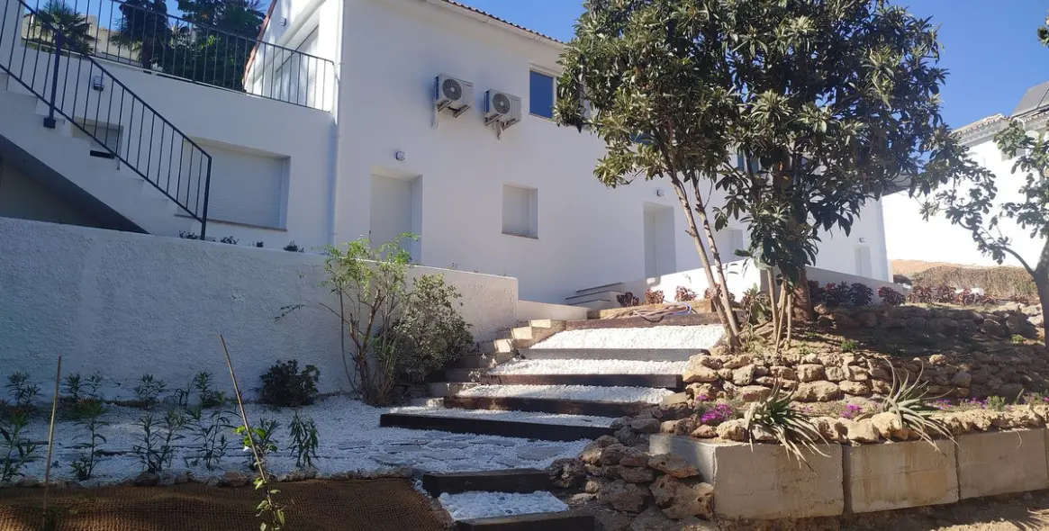 Sale of detached villa in Mijas Costa 5