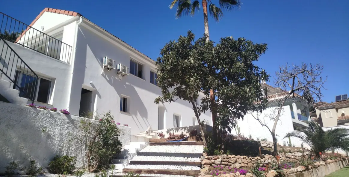 Sale of detached villa in Mijas Costa 78