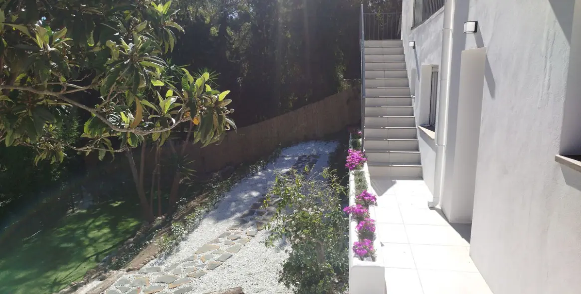 Sale of detached villa in Mijas Costa 80