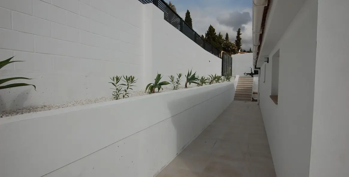 Sale of detached villa in Mijas Costa 85