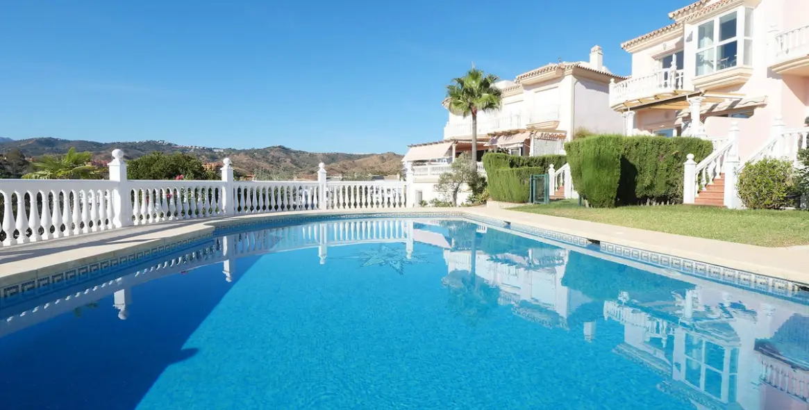 Venta de ático dúplex en Cabopino 3