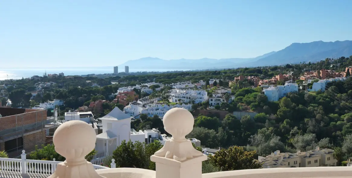 Sale of penthouse duplex in Cabopino 1