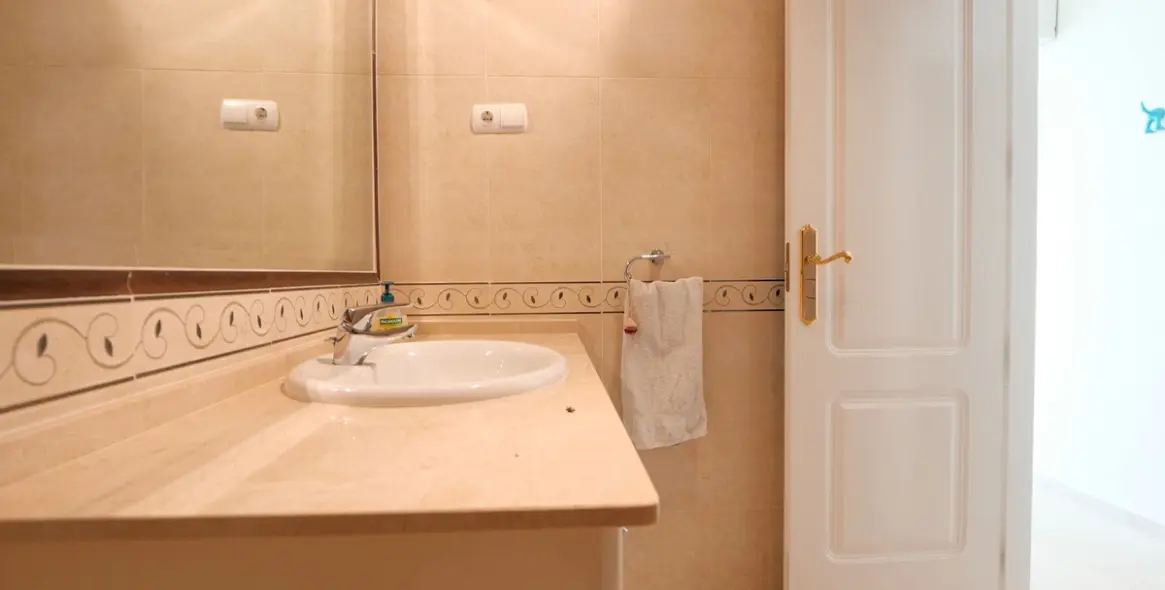 Sale of penthouse duplex in Cabopino 17