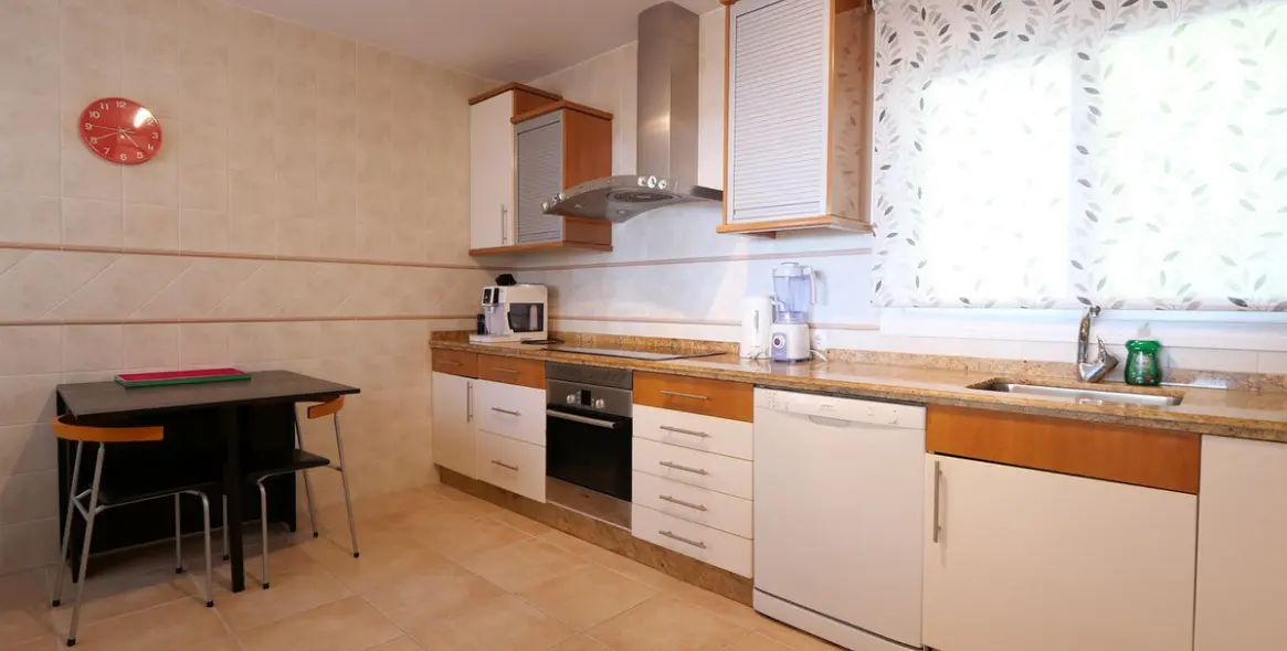 Sale of penthouse duplex in Cabopino 23