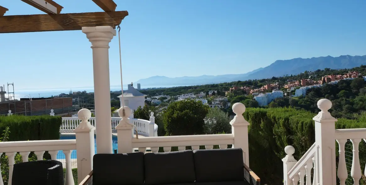 Sale of penthouse duplex in Cabopino 39