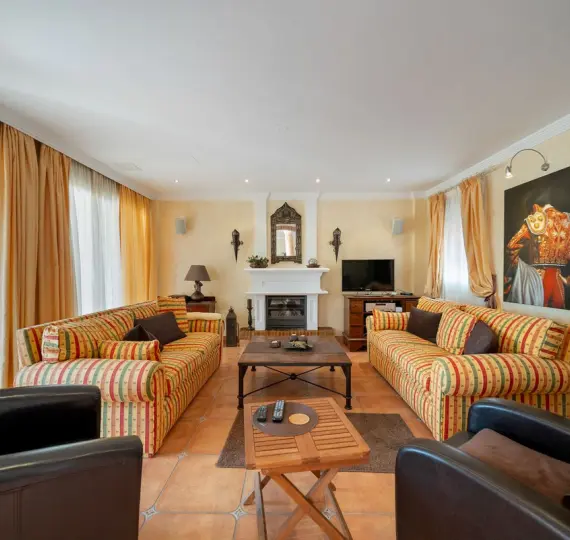 Sale of detached villa in Mijas