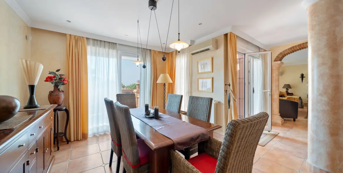 Sale of detached villa in Mijas 4