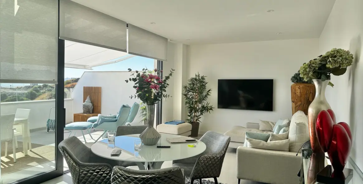 Sale of penthouse in Fuengirola 3