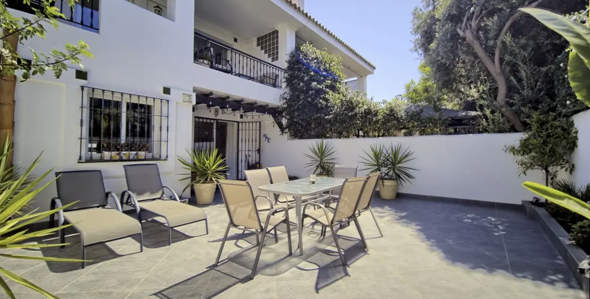 Продажа таунхауса в Nueva Andalucía 2