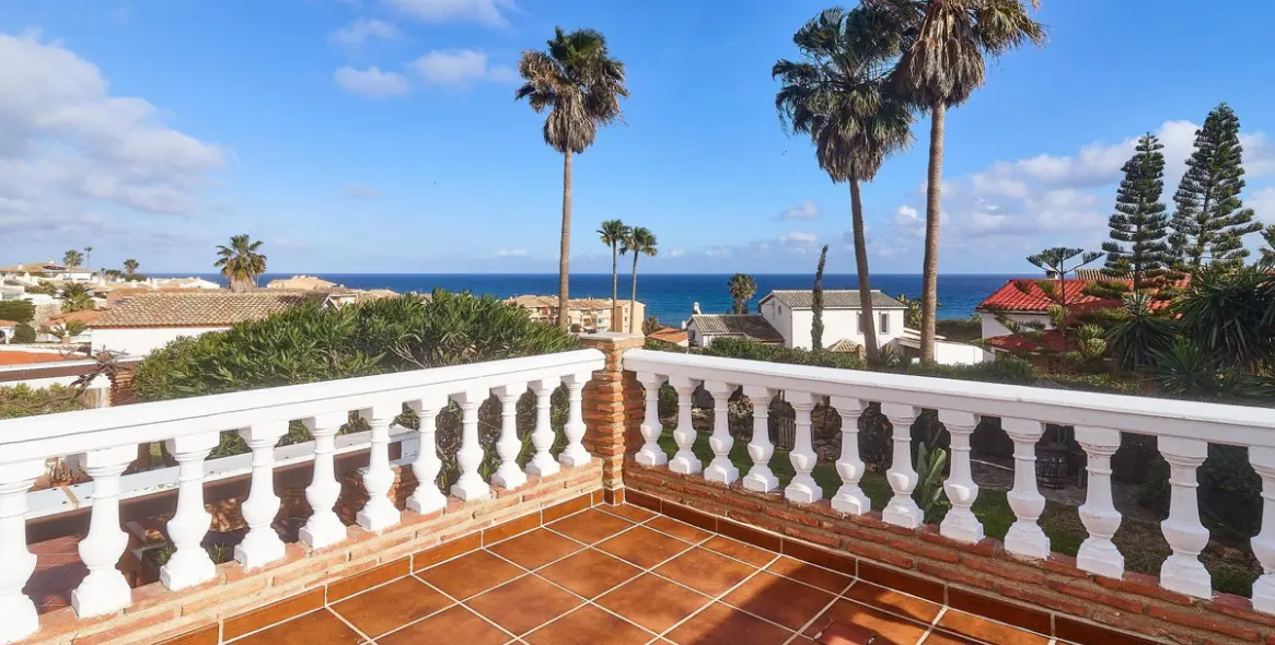 Sale of detached villa in Mijas 40