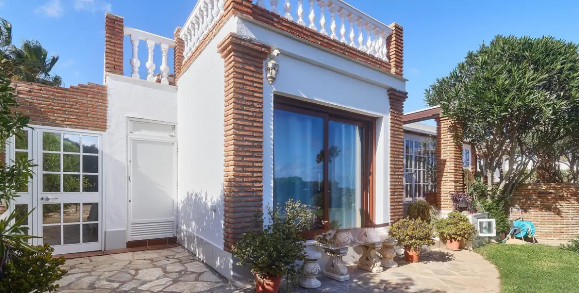 Sale of detached villa in Mijas 41