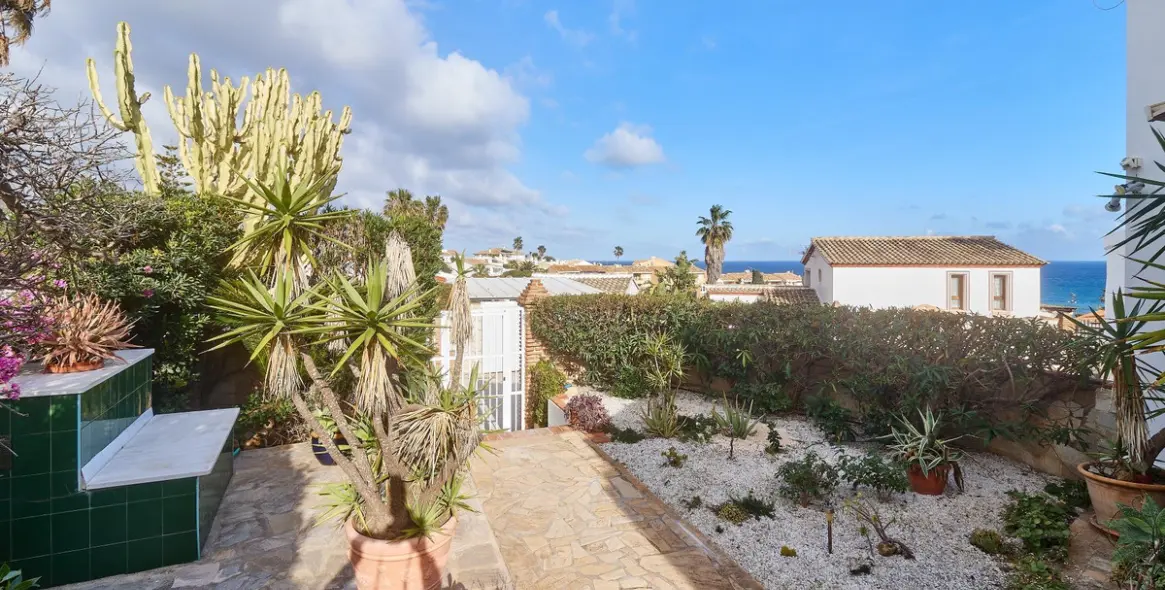 Sale of detached villa in Mijas 47