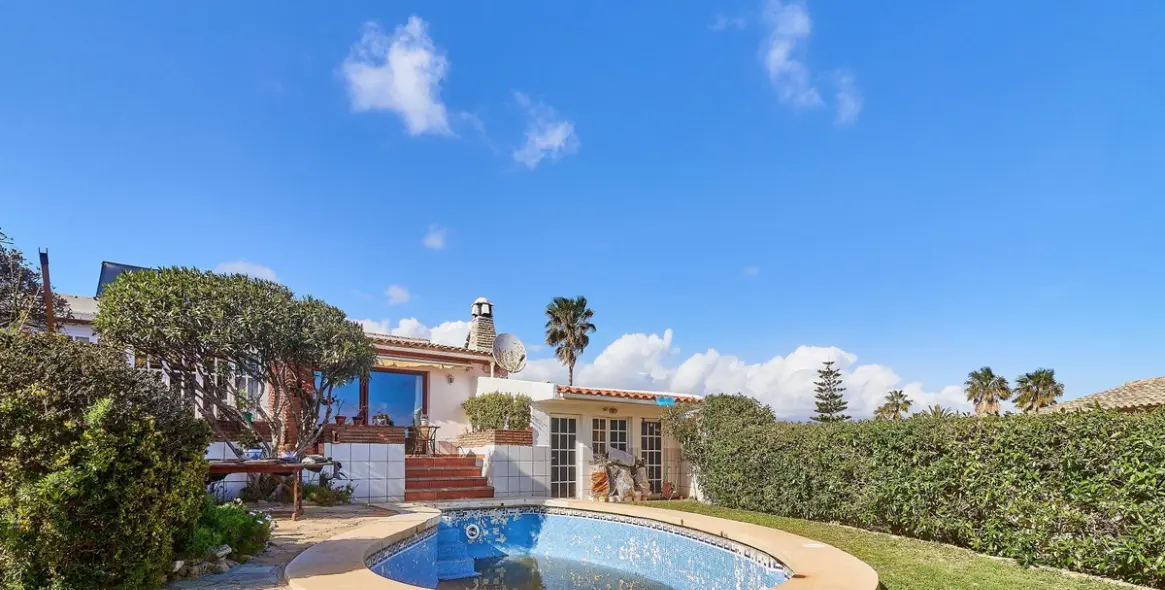 Sale of detached villa in Mijas 50
