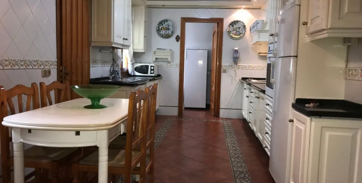 Продажа таунхауса в Estepona 3