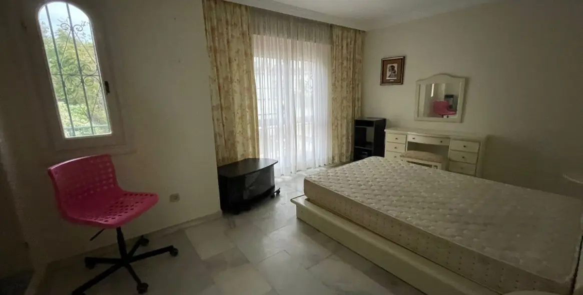 Продажа таунхауса в Estepona 18