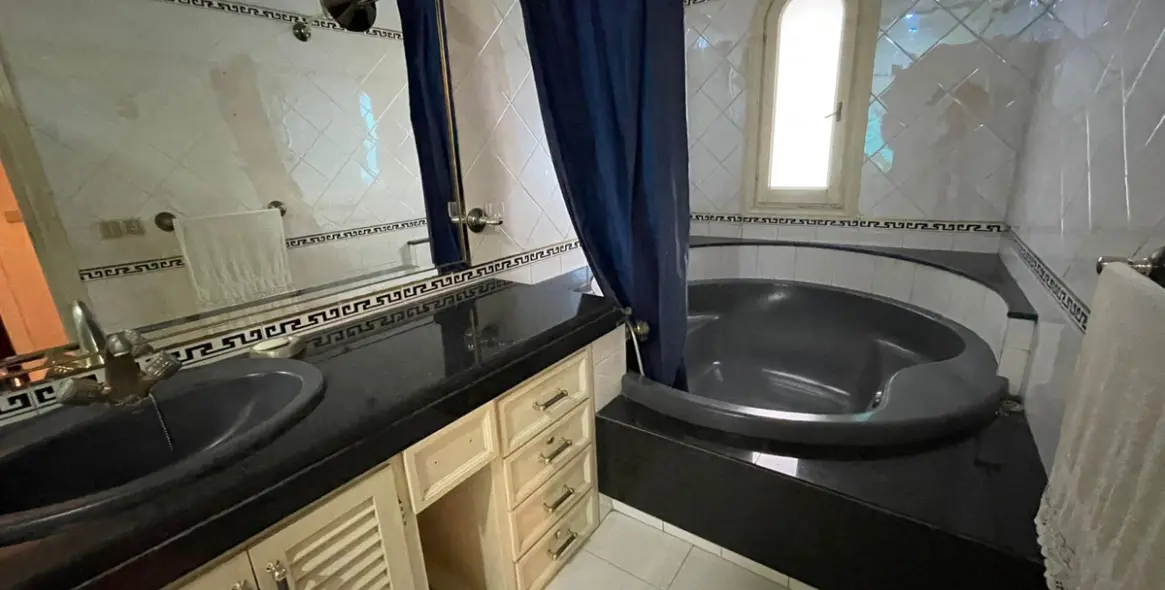 Продажа таунхауса в Estepona 19