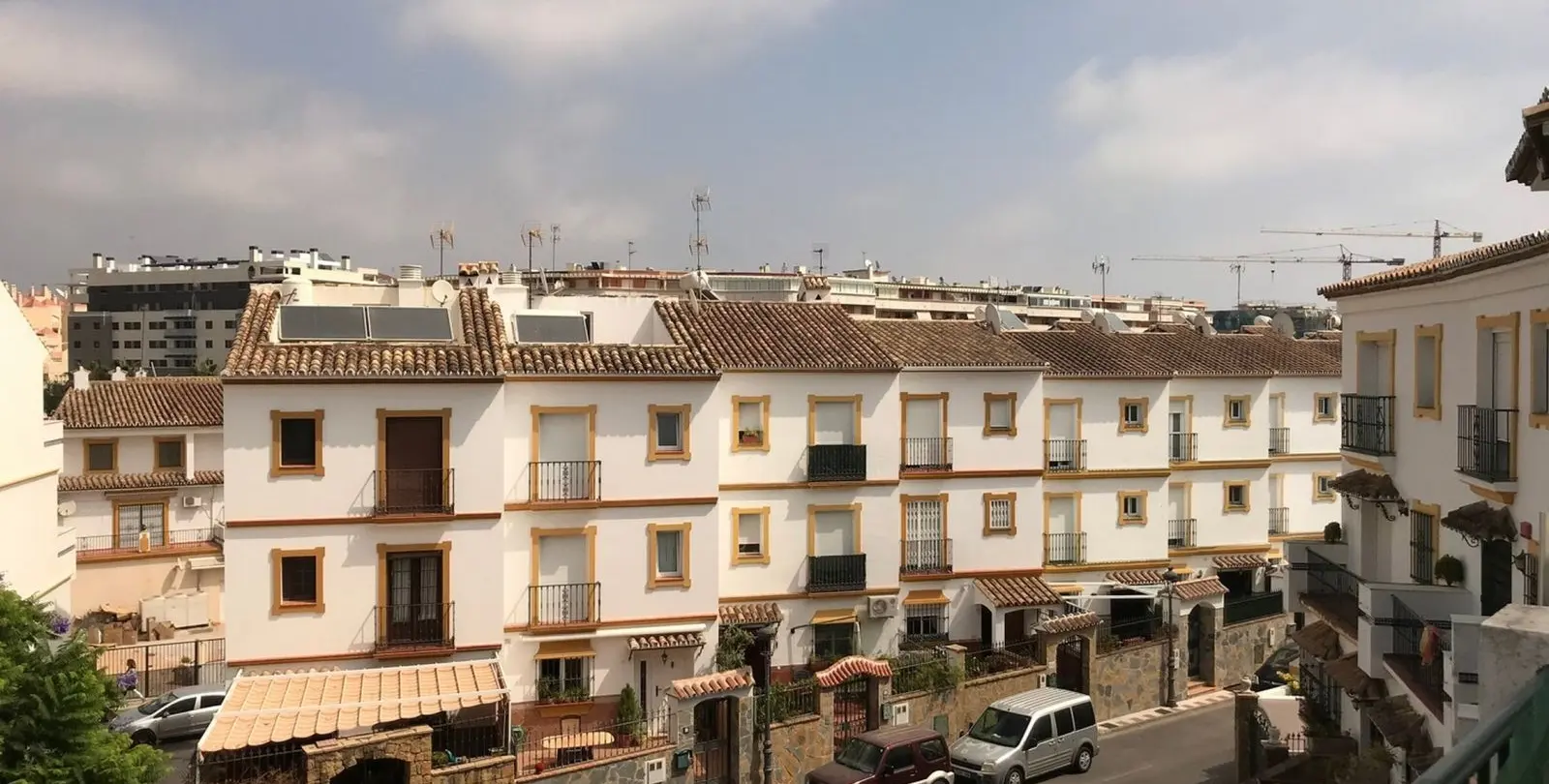 Продажа таунхауса в Estepona 2