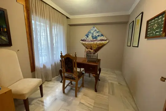 Image 4 thumb