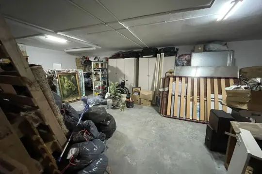 Image 6 thumb