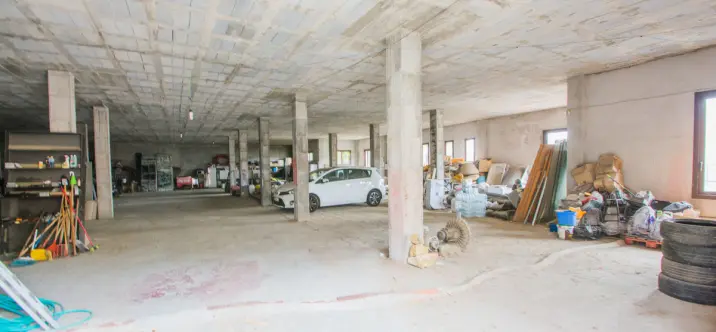 Sale of commercial premises in La Mairena 0