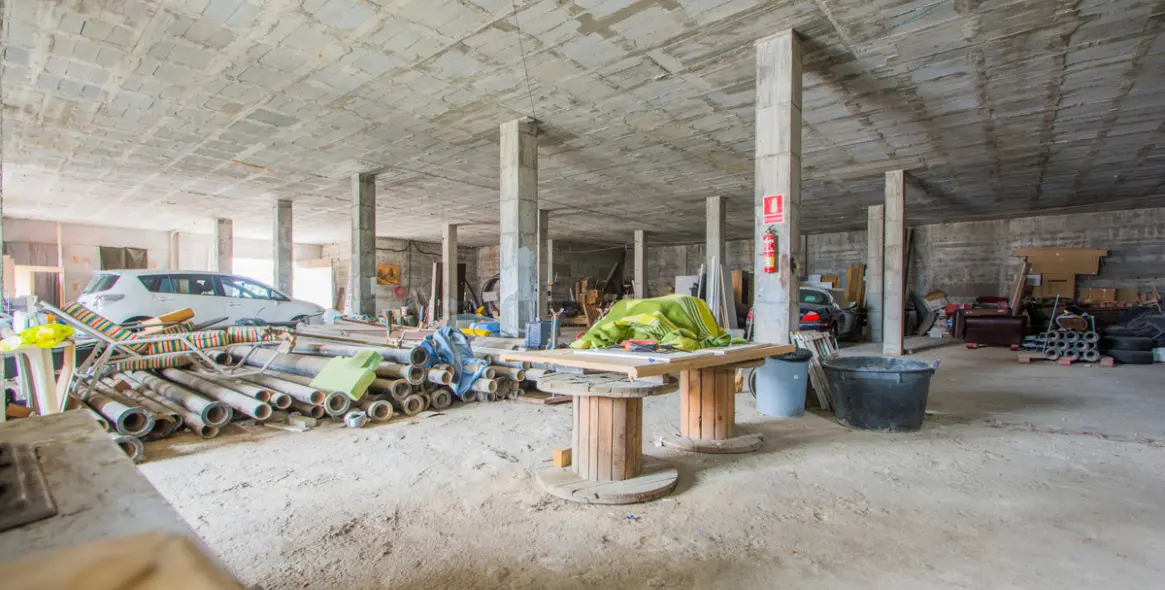 Sale of commercial premises in La Mairena 4