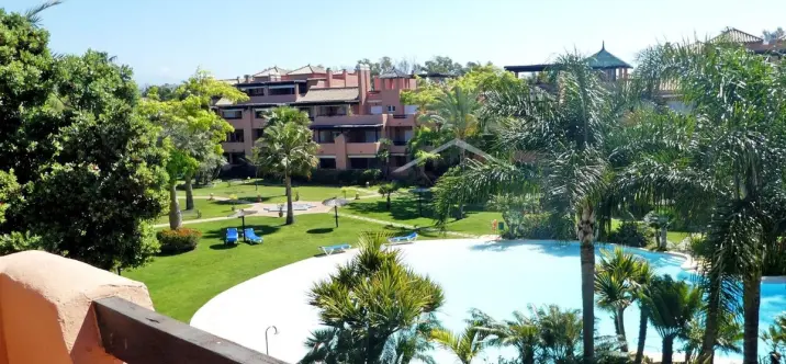 Venta de ático dúplex en Guadalmina Baja 2