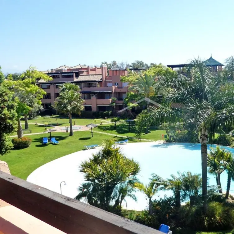 Venta de ático dúplex en Guadalmina Baja