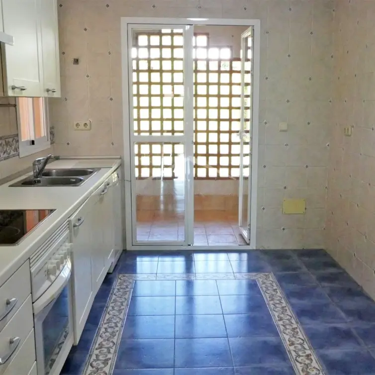 Venta de ático dúplex en Guadalmina Baja