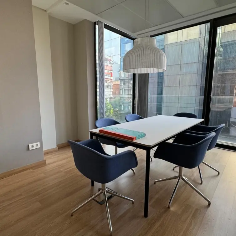 Long-term rent of office in Marbella