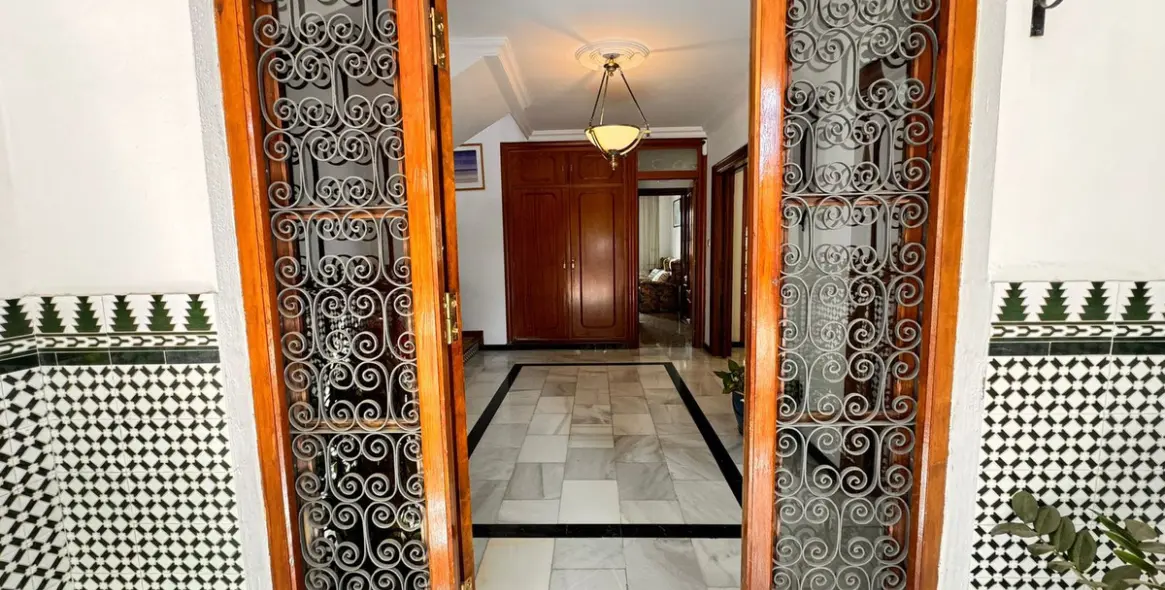 Sale of detached villa in Churriana 3