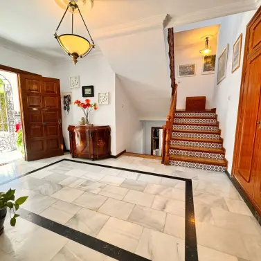 Sale of detached villa in Churriana