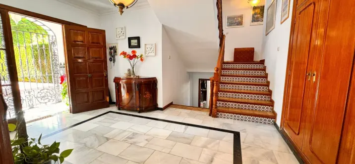Sale of detached villa in Churriana 4