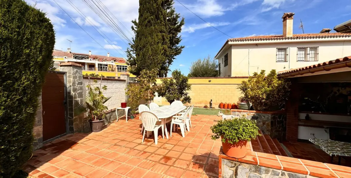Sale of detached villa in Churriana 8