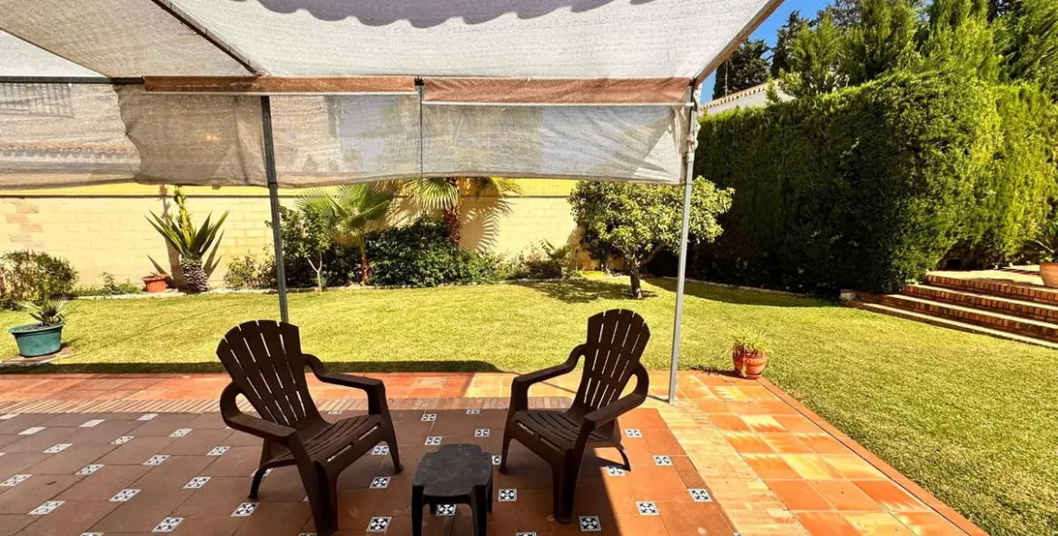 Sale of detached villa in Churriana 12