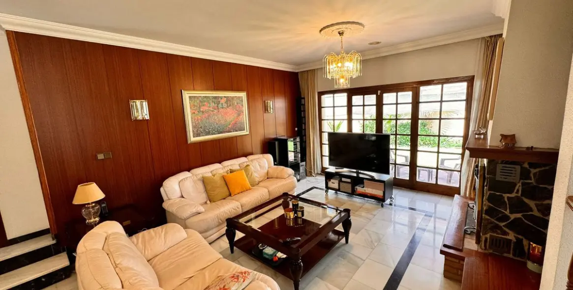 Sale of detached villa in Churriana 15