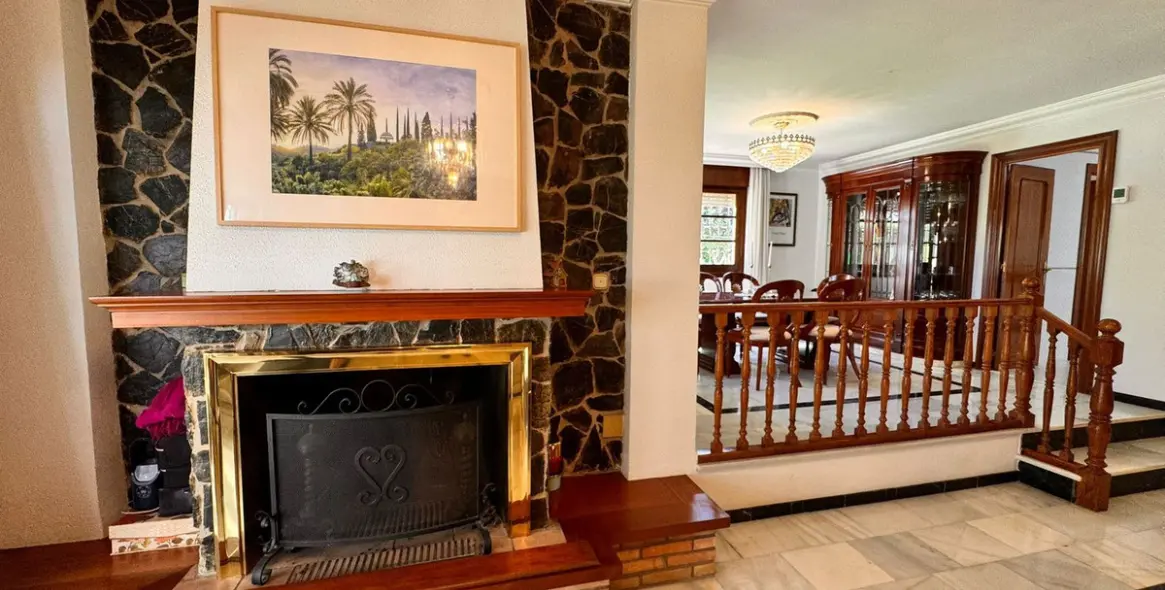 Sale of detached villa in Churriana 18