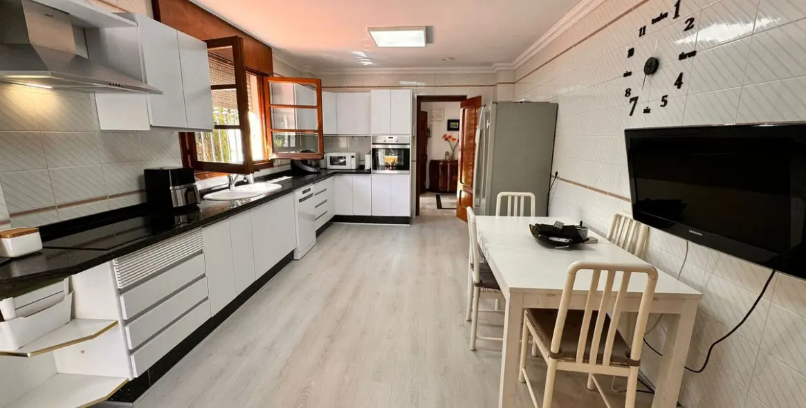 Sale of detached villa in Churriana 19