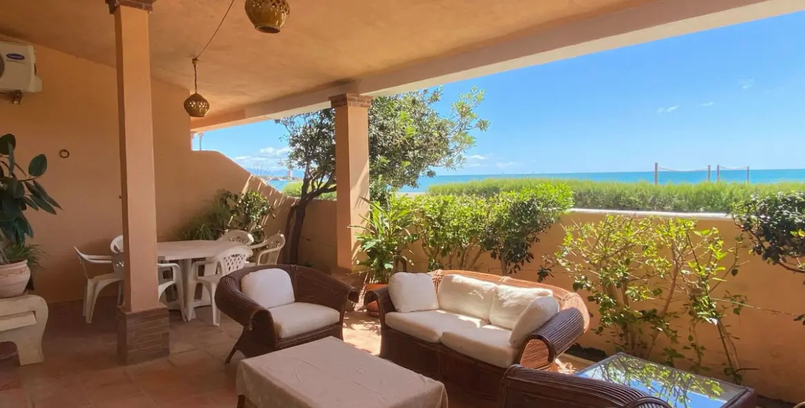 Продажа таунхауса в Casares Playa 1