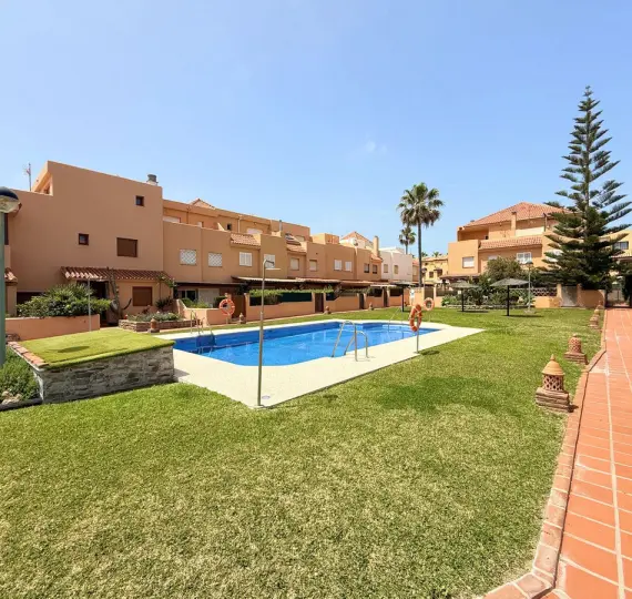 Продажа таунхауса в Casares Playa