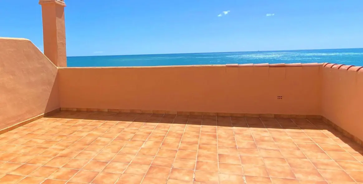 Продажа таунхауса в Casares Playa 4