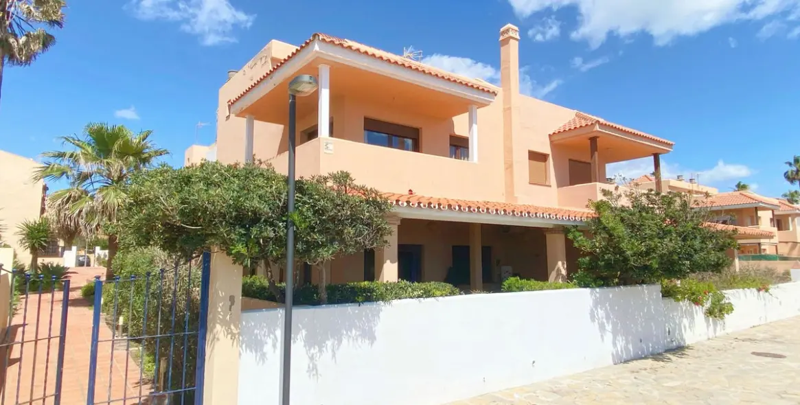 Продажа таунхауса в Casares Playa 5